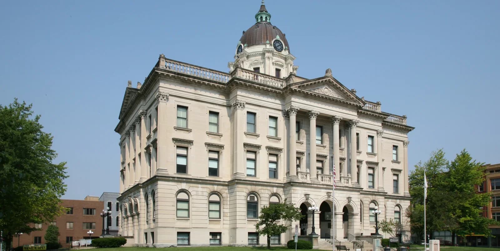 Bloomington, Illinois downtown and business district