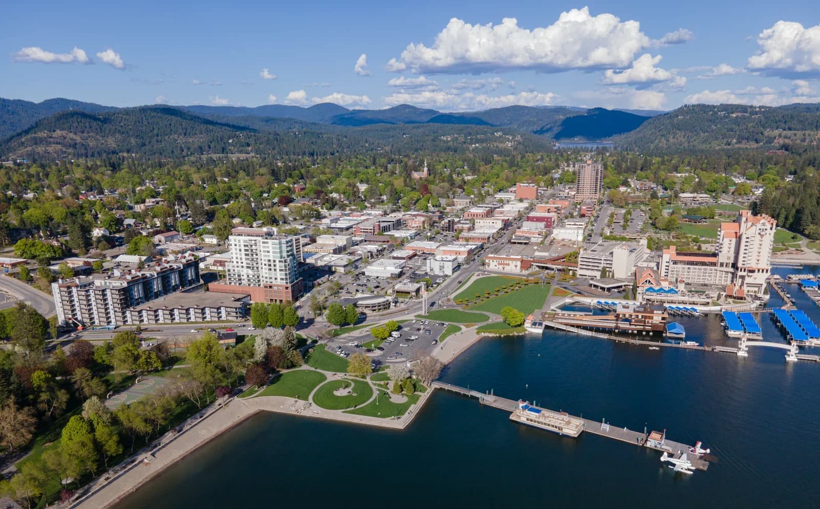 Coeur dAlene, Idaho downtown and business district