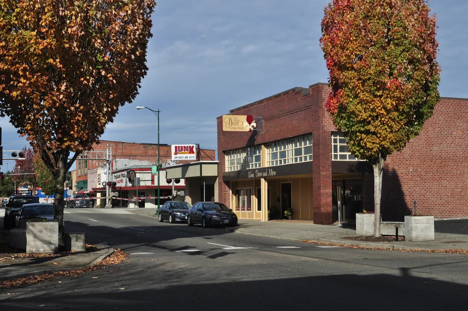 Puyallup, Washington downtown and business district