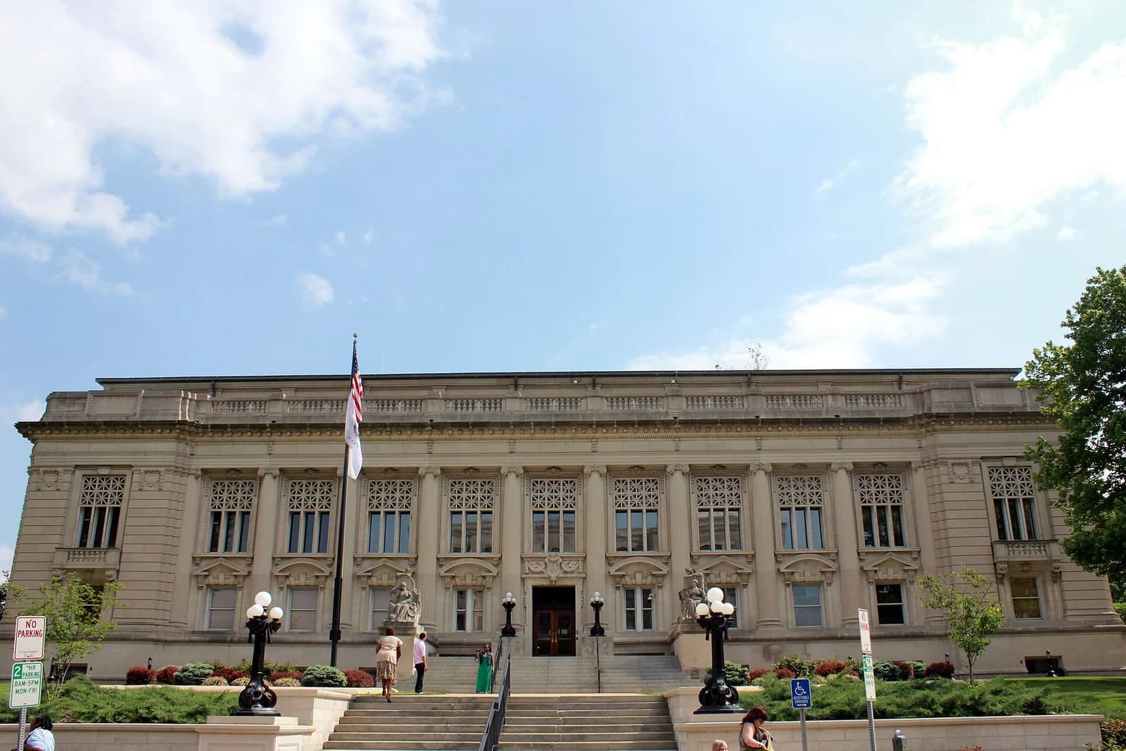 The Illinois Supreme Court Building in downtown Springfield, Illinois